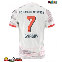 Camisa de Futebol Bayern Munich Serge Gnabry #7 Equipamento Secundário 2025-26 Manga Curta